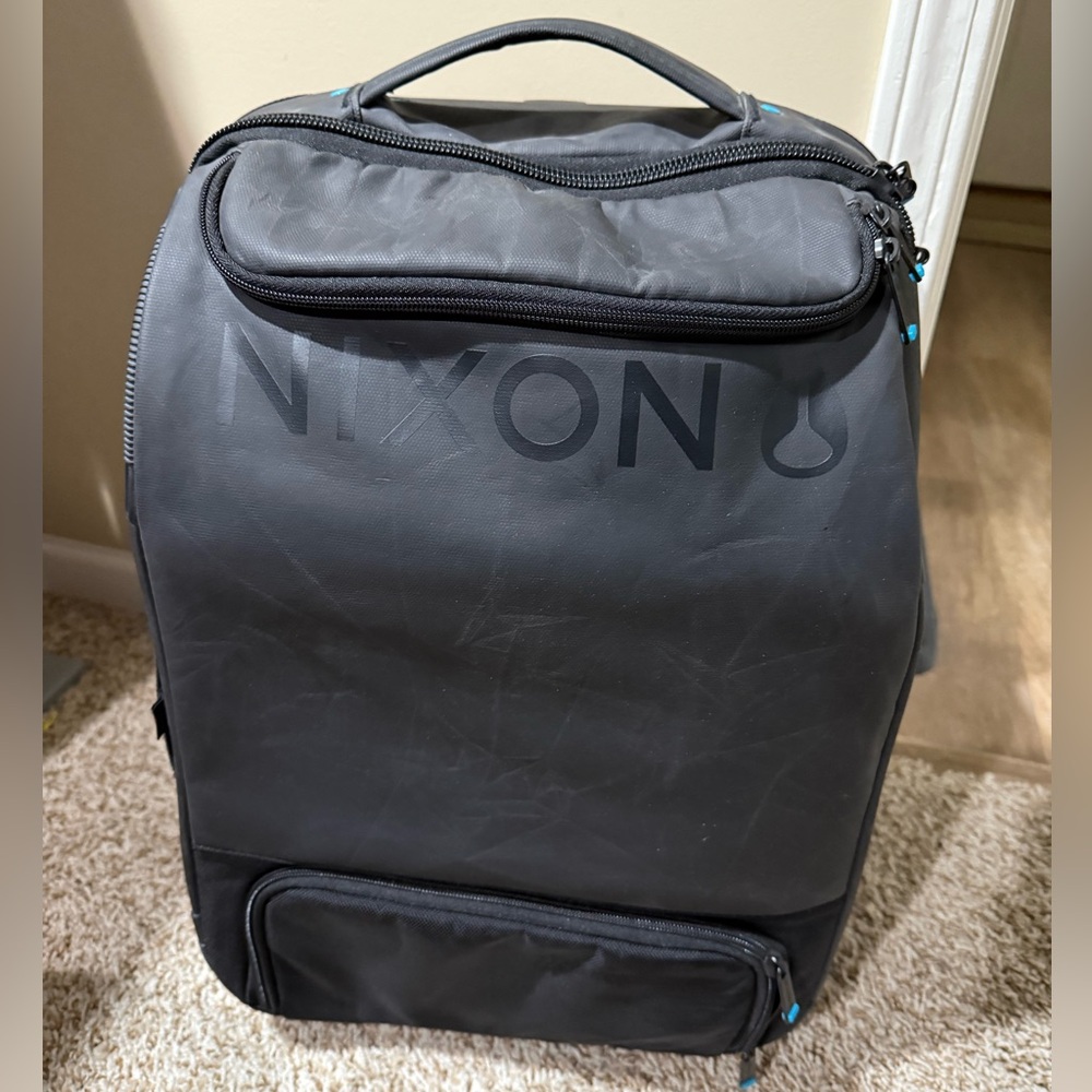 Nixon Weekender Carry On Roller Bag Suitcase